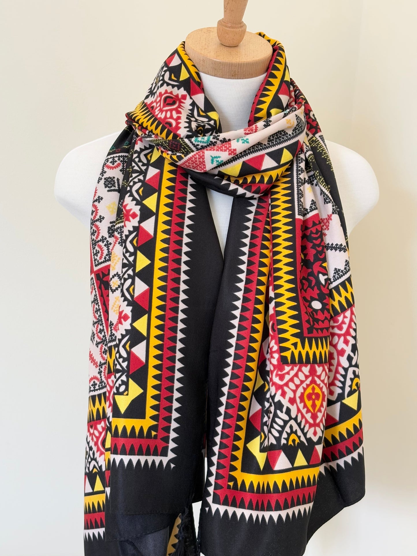 Black and Red Thick Polyester Scarf